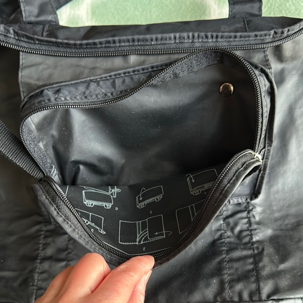 Samsonite foldable Black Travel Bag - Picture 6 of 9